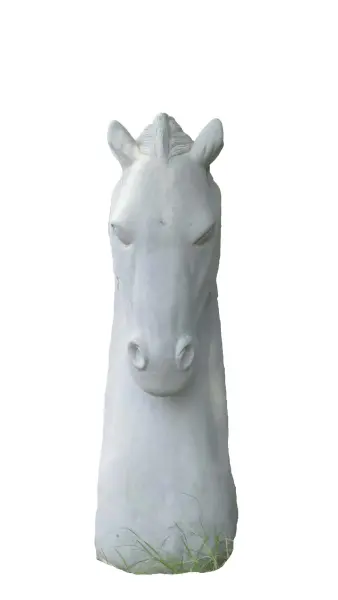 Product image 4 of the product “Head of a Horse made from Riverstone, looking down. 205cm Height. ”